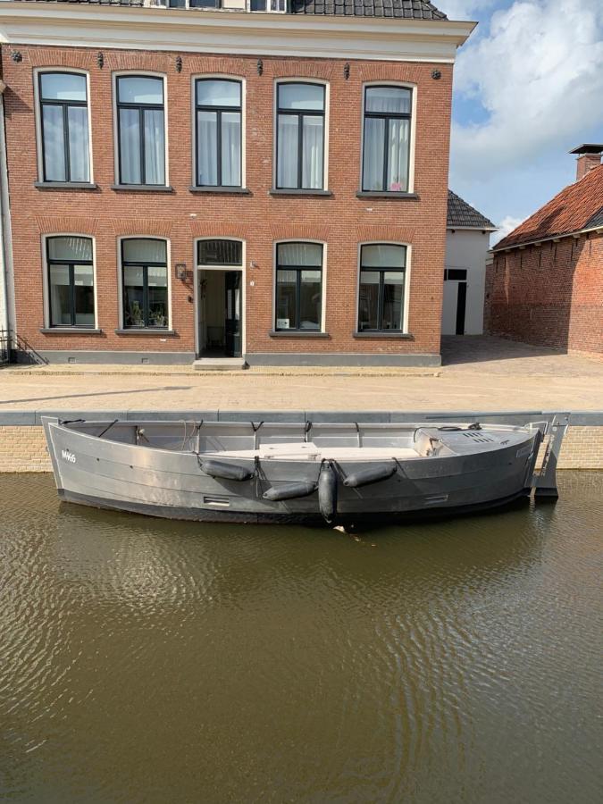B&B Het Herenhuys Aan De Historische Gracht Van Коллюм Екстер'єр фото